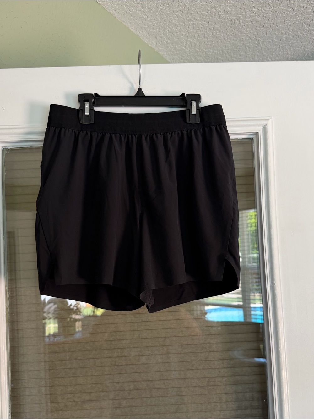 Men’s All in Motion Active Light Brief Lined Running Shorts (medium)